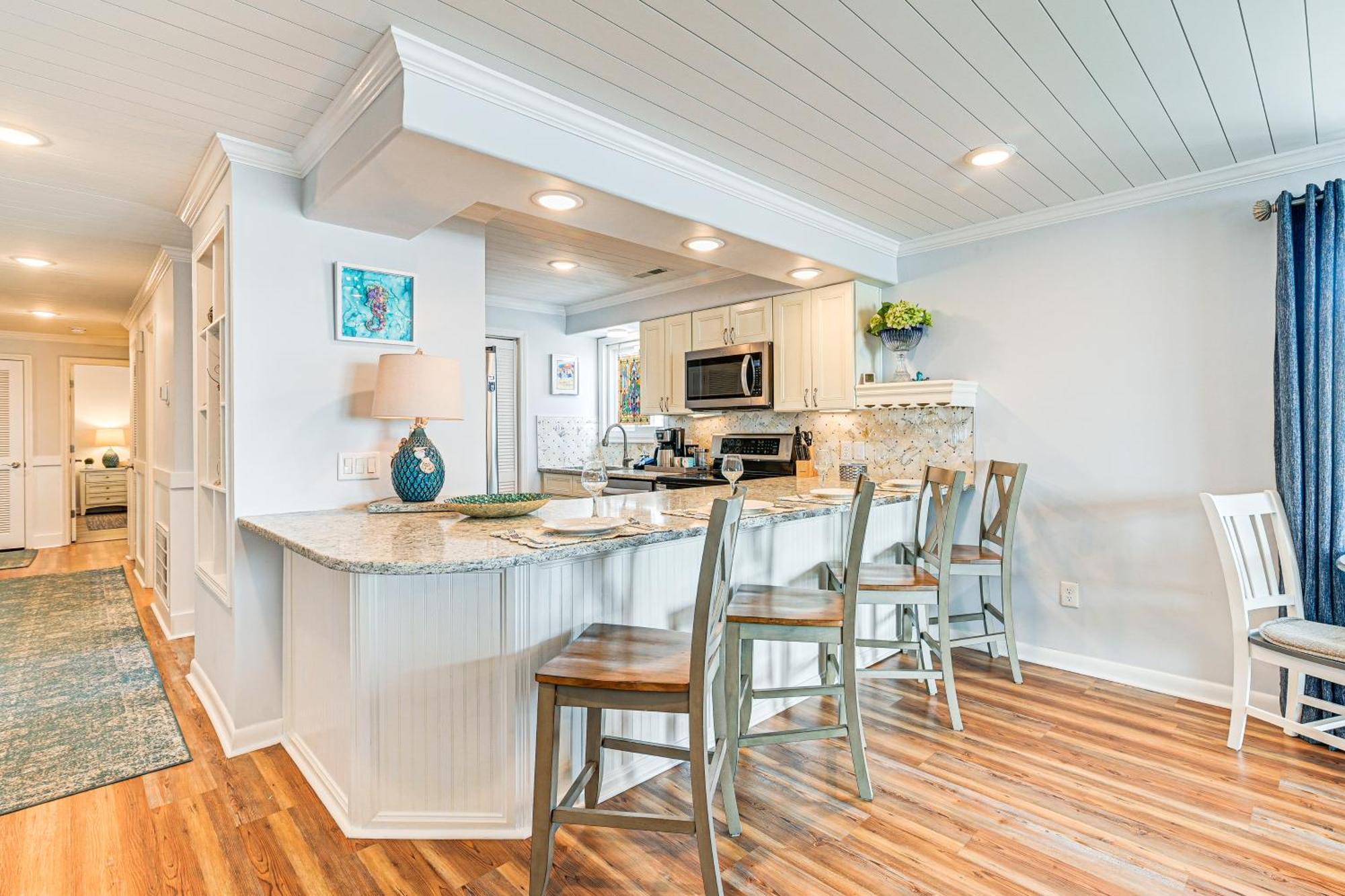 On-The-Beach Escape Oceanfront In Surfside! Мертл-Біч Екстер'єр фото